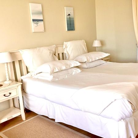 Dolphins' Playground Beachfront B&B เพลตเตนเบิร์กเบย์ ภายนอก รูปภาพ