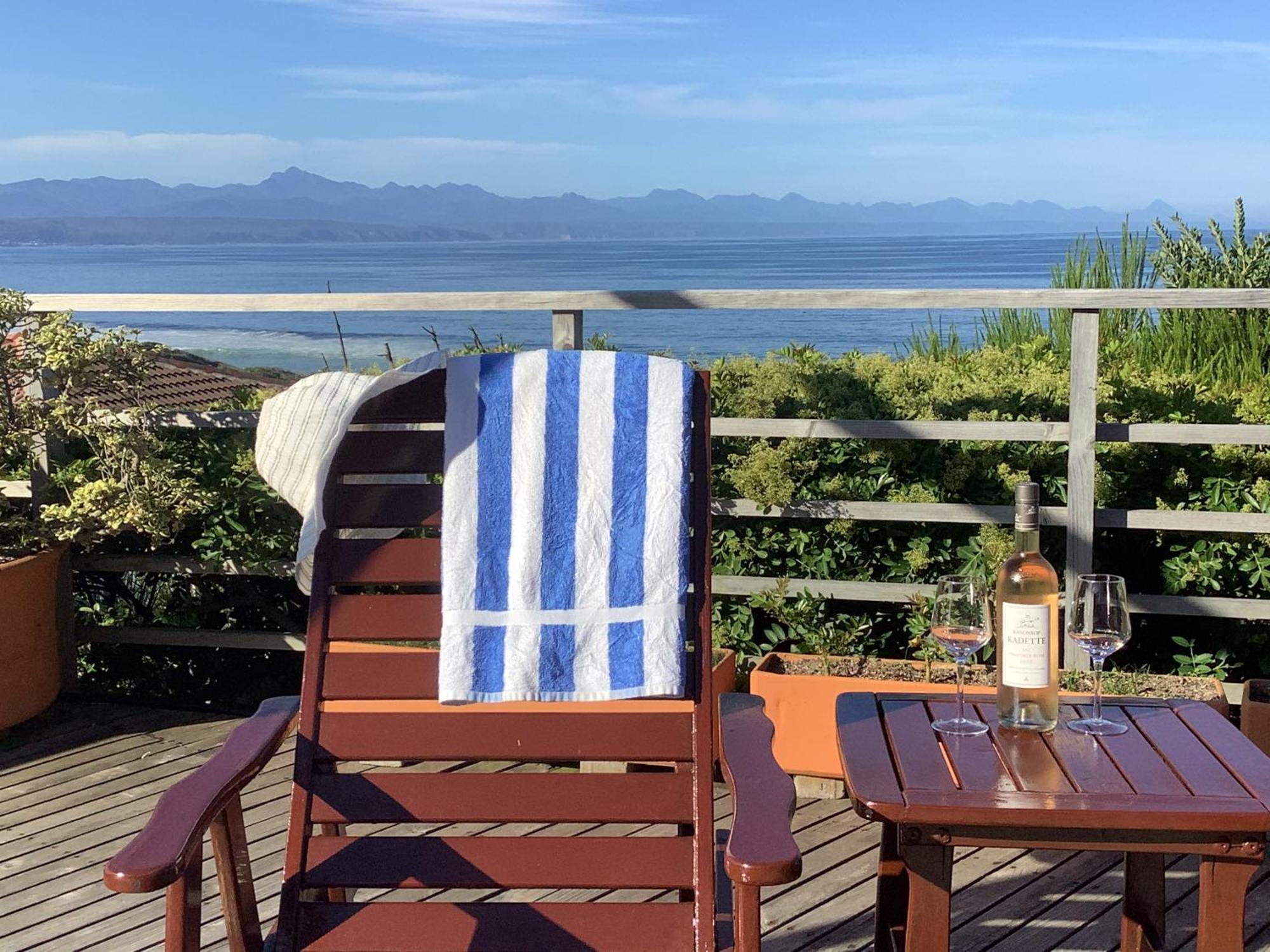 Dolphins' Playground Beachfront B&B เพลตเตนเบิร์กเบย์ ภายนอก รูปภาพ
